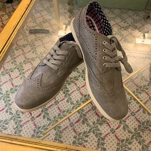 Brand New! Semi Formal Sneakers